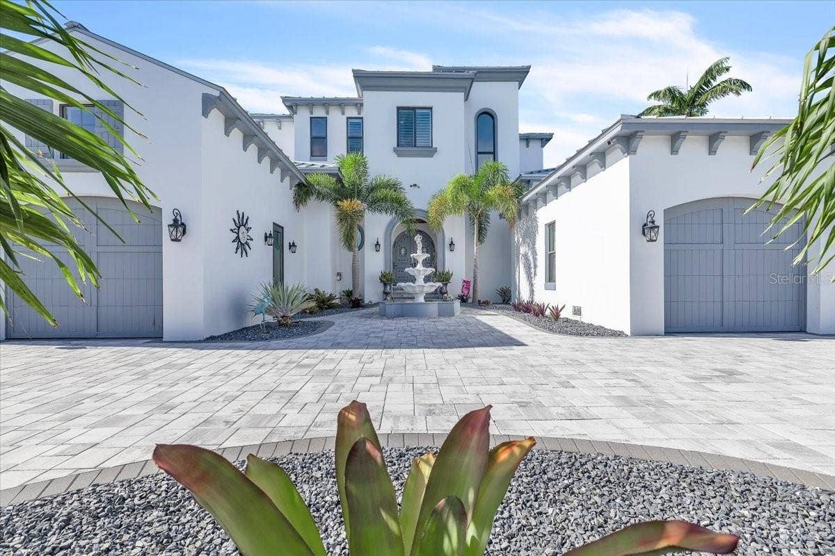 1918 SE 40TH STREET, Cape Coral, FL 33904 1918 SE 40TH STREET, Cape Coral, FL 33904