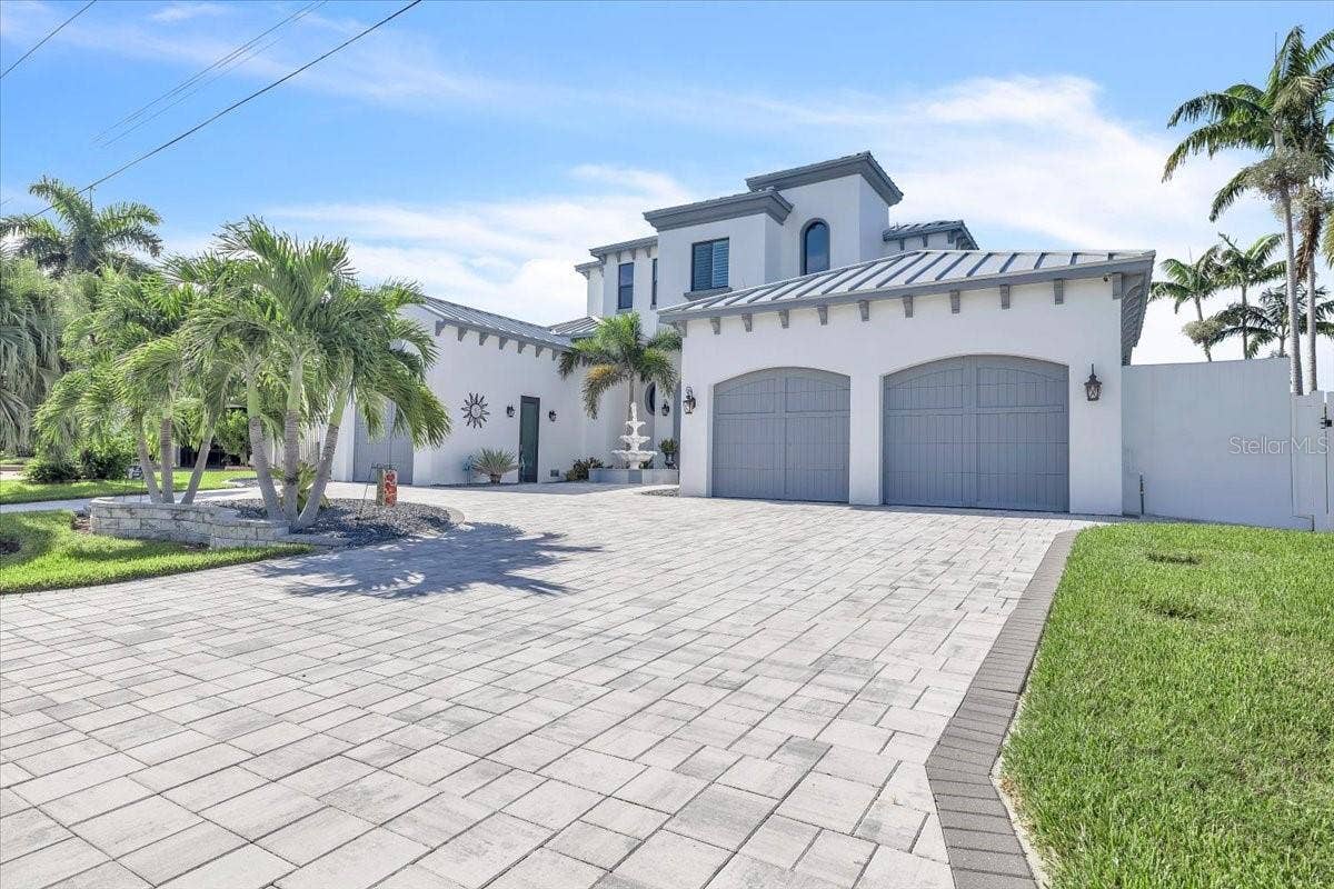1918 SE 40TH STREET, Cape Coral, FL 33904 1918 SE 40TH STREET, Cape Coral, FL 33904