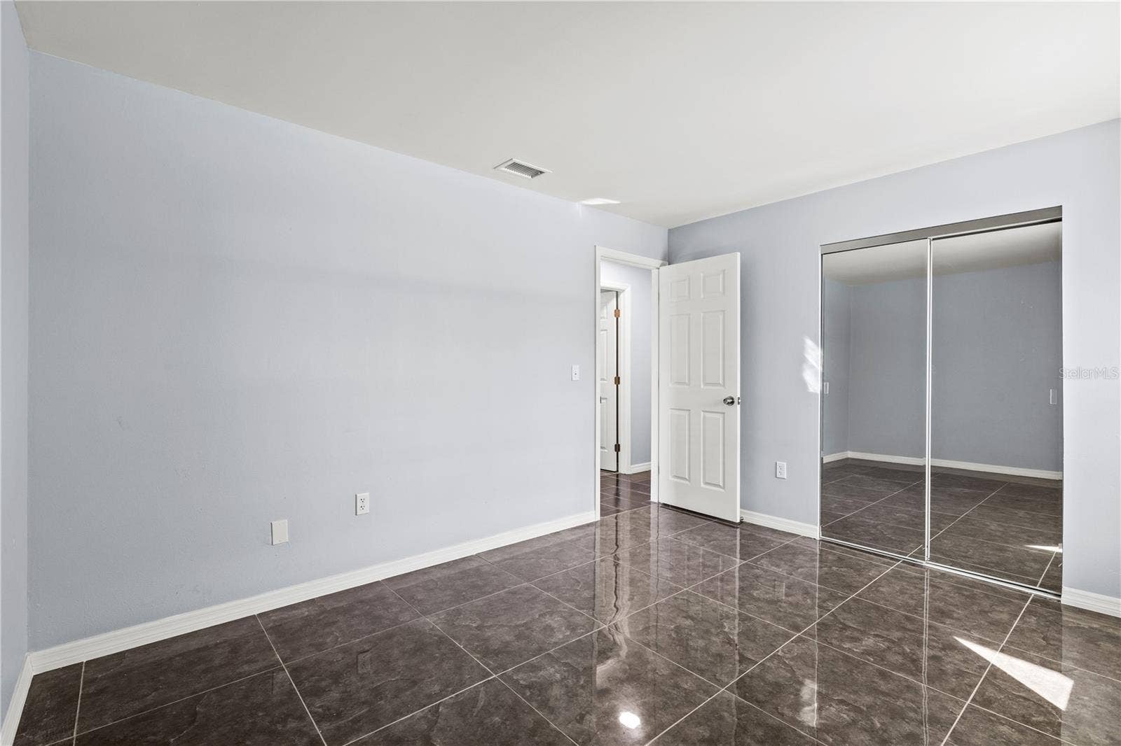 6617 MAUNA LOA BOULEVARD, Sarasota, FL 34241 6617 MAUNA LOA BOULEVARD, Sarasota, FL 34241