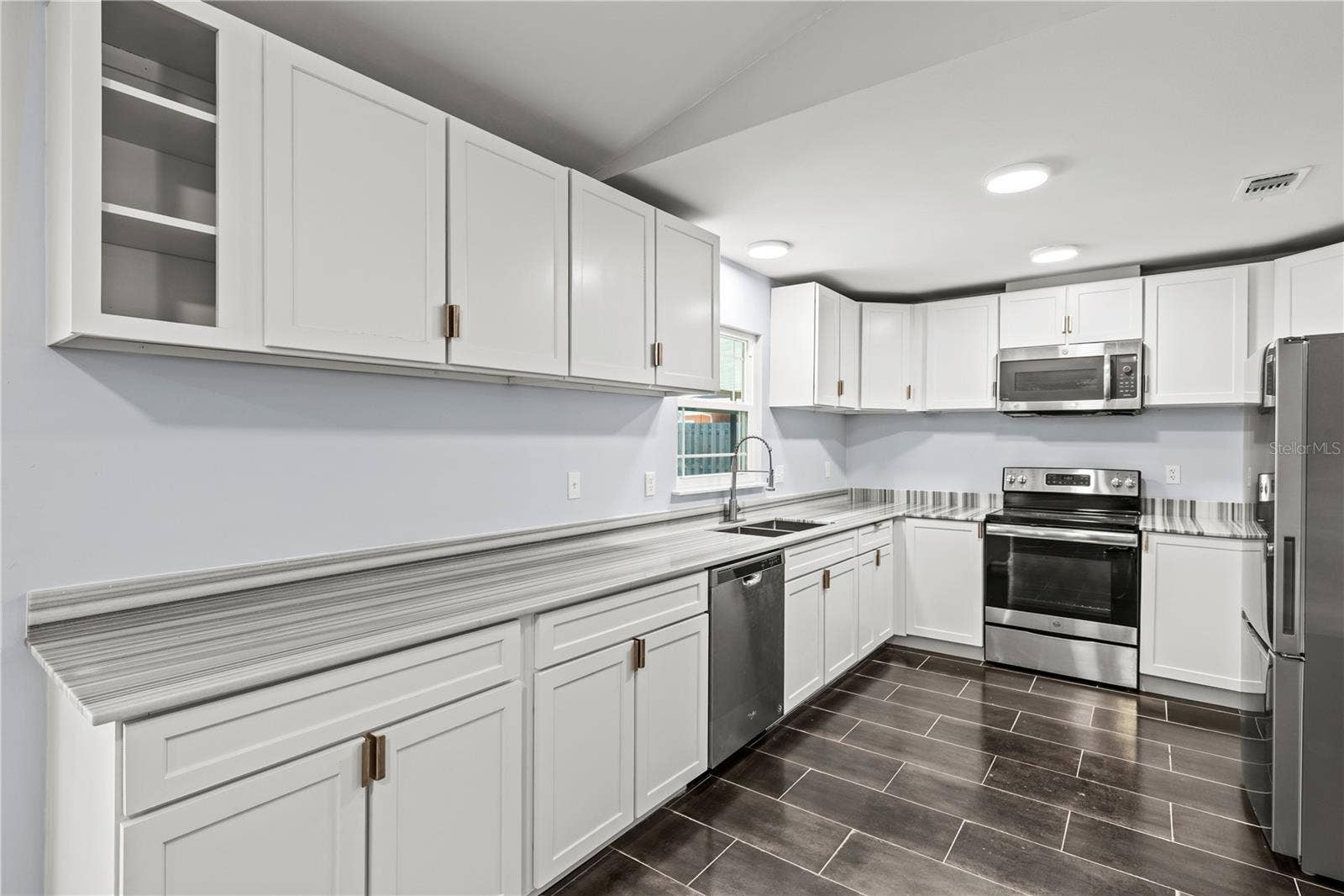 6617 MAUNA LOA BOULEVARD, Sarasota, FL 34241 6617 MAUNA LOA BOULEVARD, Sarasota, FL 34241