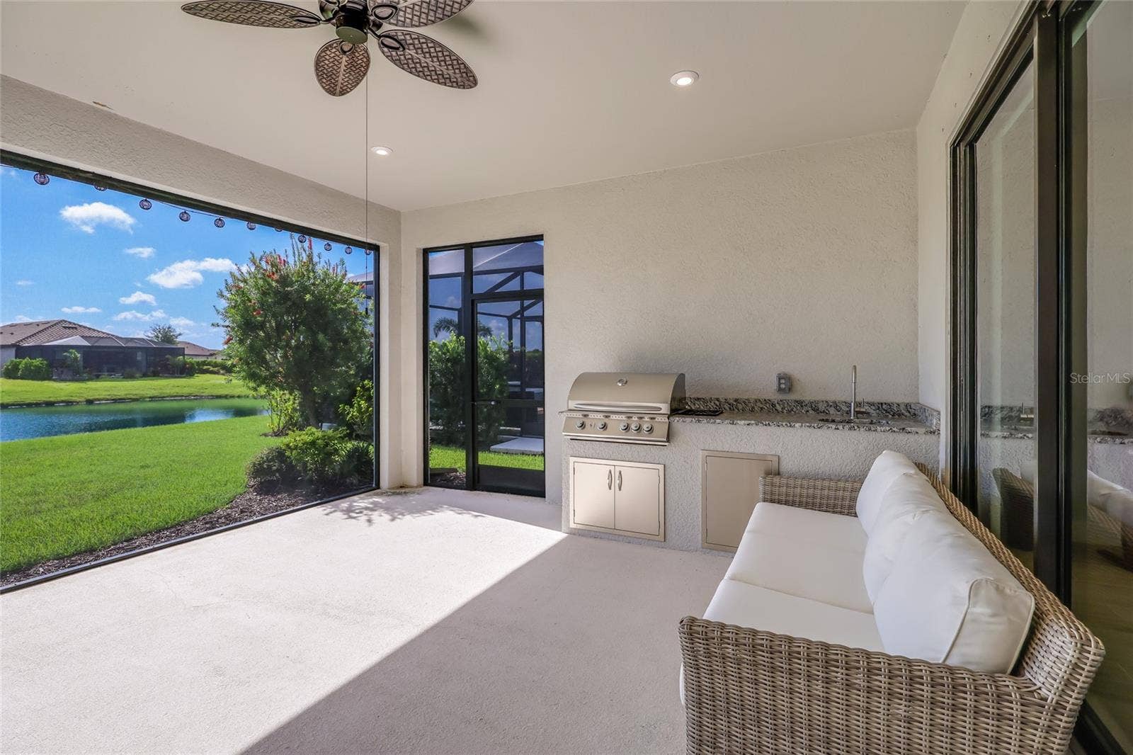 11112 DEVONBRIDGE DRIVE, Palmetto, FL 34221 11112 DEVONBRIDGE DRIVE, Palmetto, FL 34221