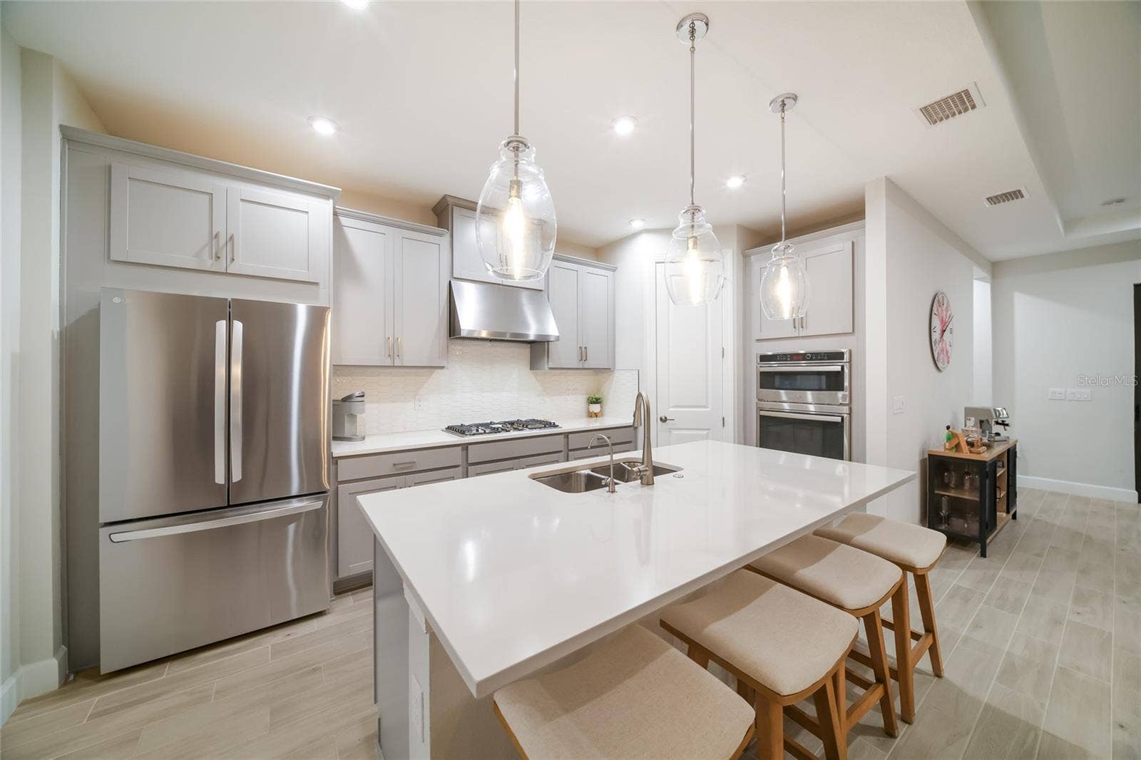 11112 DEVONBRIDGE DRIVE, Palmetto, FL 34221 11112 DEVONBRIDGE DRIVE, Palmetto, FL 34221