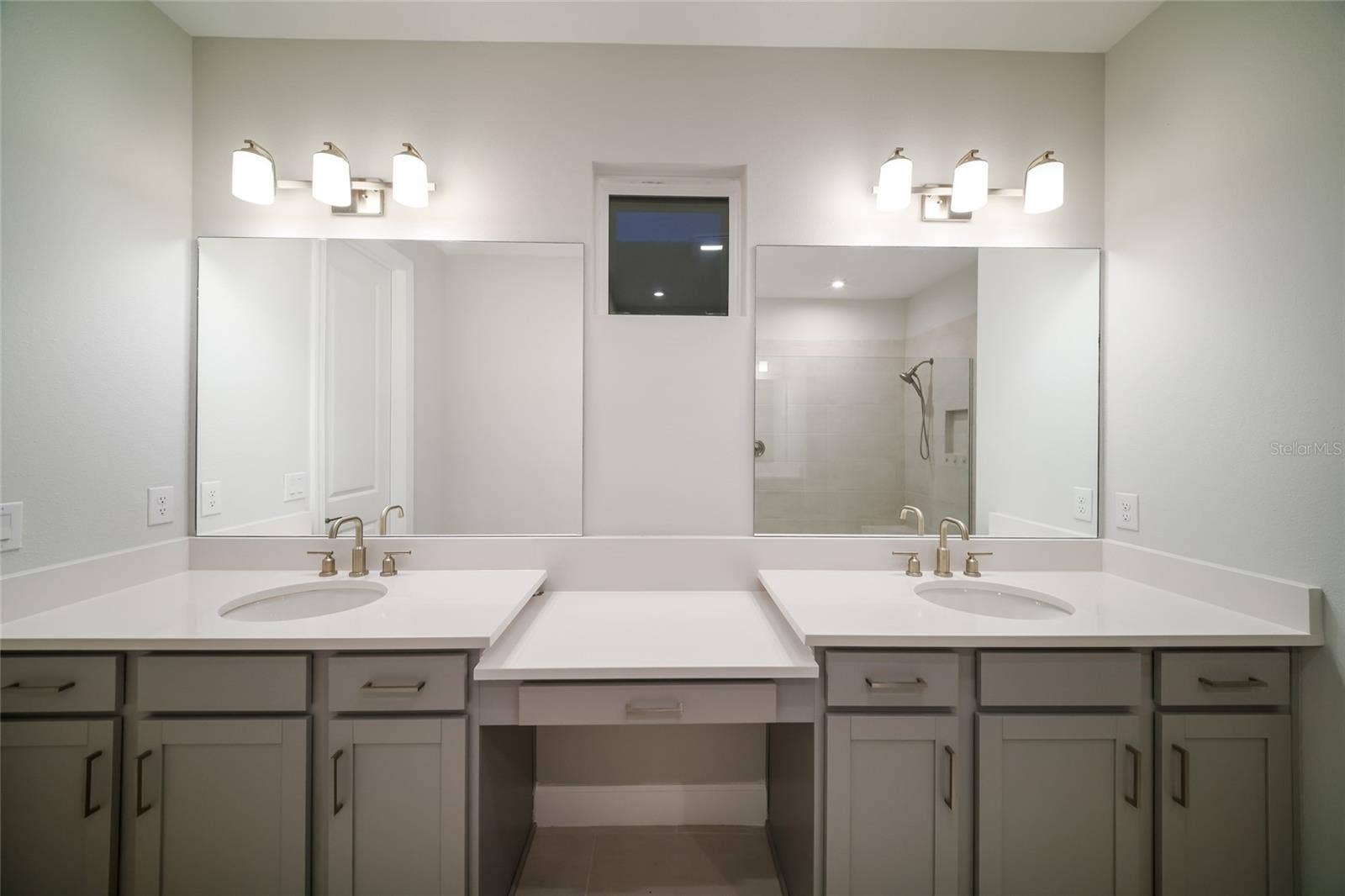 11112 DEVONBRIDGE DRIVE, Palmetto, FL 34221 11112 DEVONBRIDGE DRIVE, Palmetto, FL 34221
