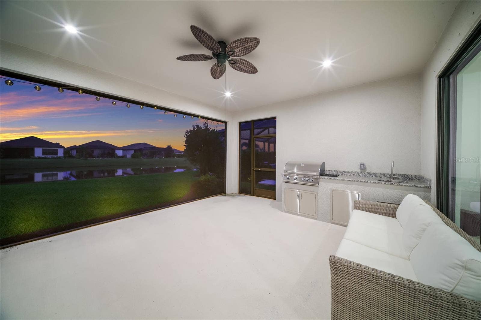 11112 DEVONBRIDGE DRIVE, Palmetto, FL 34221 11112 DEVONBRIDGE DRIVE, Palmetto, FL 34221