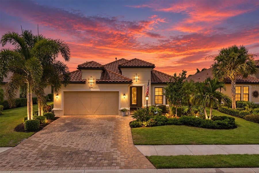 Property photo for 5214 CASTELLO LANE, Bradenton, FL