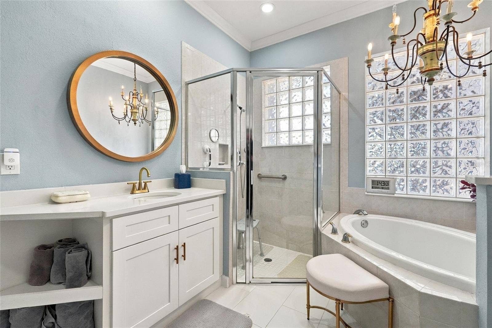 226 MONTELLUNA DRIVE, North Venice, FL 34275