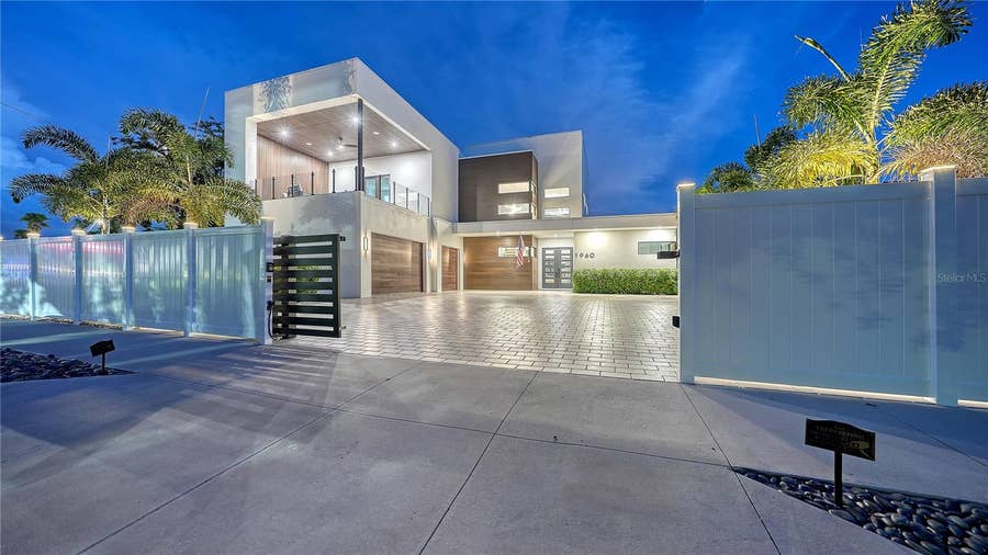 Property photo for 1960 BOYCE STREET, Sarasota, FL