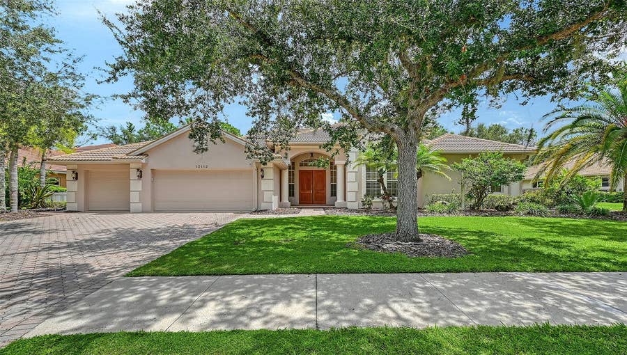 Property photo for 13112 PEREGRIN CIRCLE, Bradenton, FL