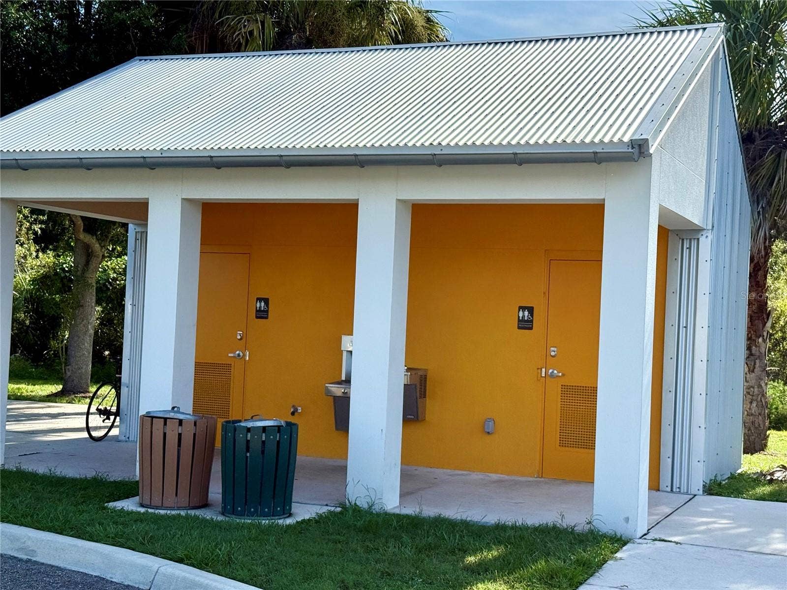 335 PARK TRACE BOULEVARD, Osprey, FL 34229 Legacy Restrooms for Bikers
