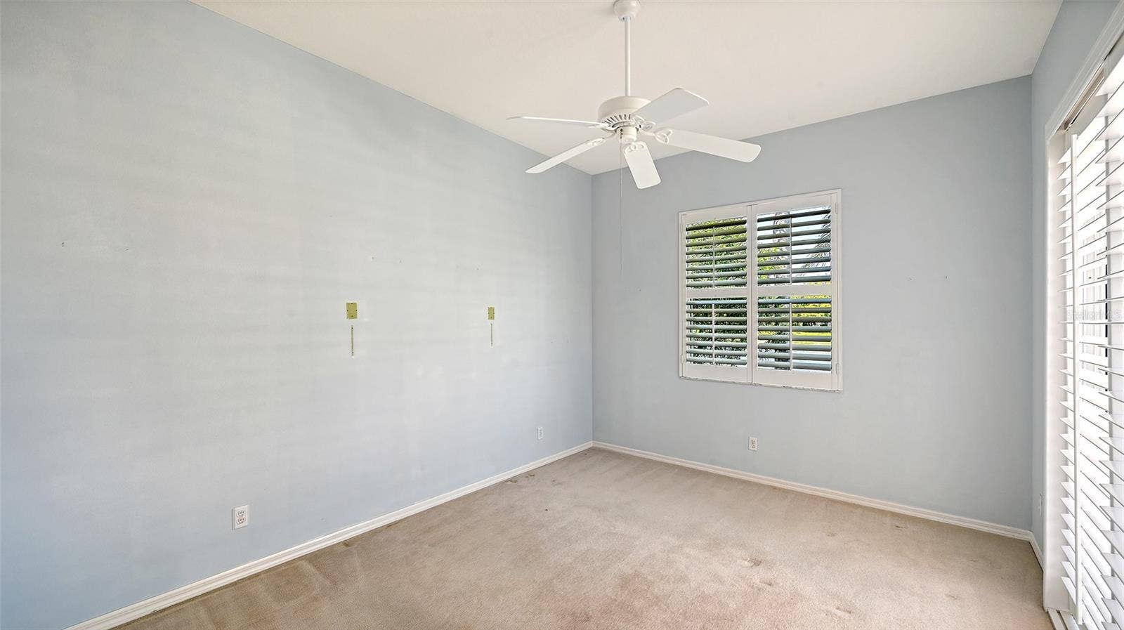 335 PARK TRACE BOULEVARD, Osprey, FL 34229 Guest Room with pool view