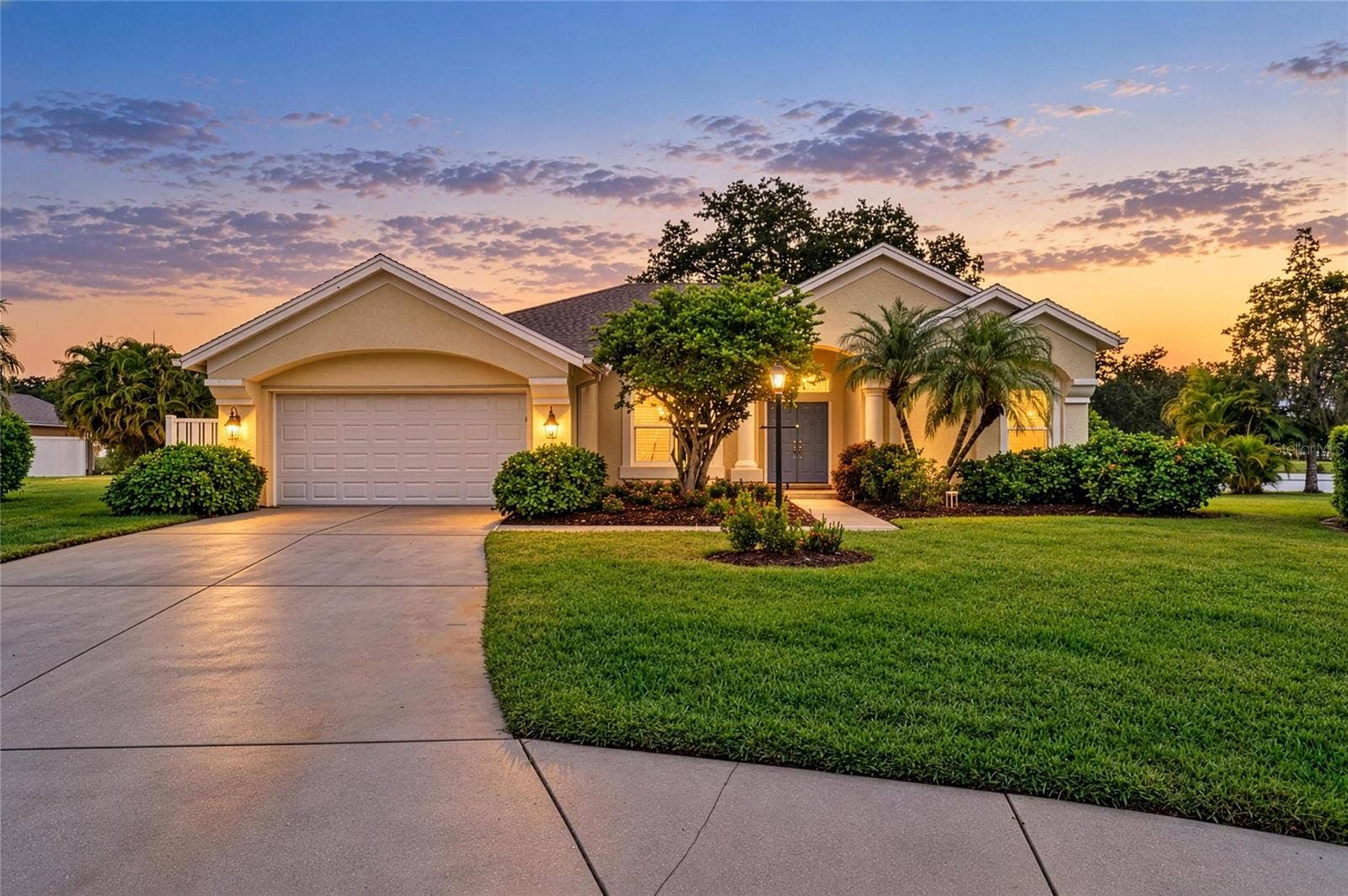 6503 DEERBERRY COURT, Lakewood Ranch, FL 34202 6503 DEERBERRY COURT, Lakewood Ranch, FL 34202