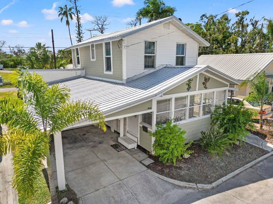 Property photo for 60 BRADEN CASTLE DRIVE, Bradenton, FL