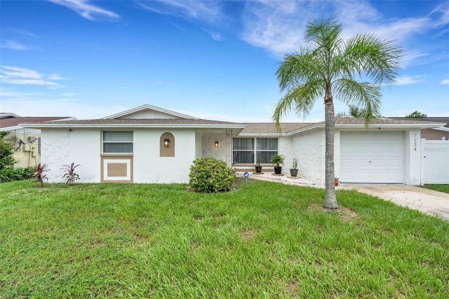 Property photo for 7234 OAKSHIRE DRIVE, Port Richey, FL