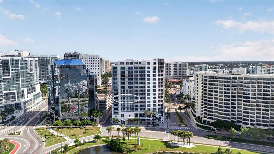 Property photo for 1233 N GULFSTREAM AVENUE, #401, Sarasota, FL