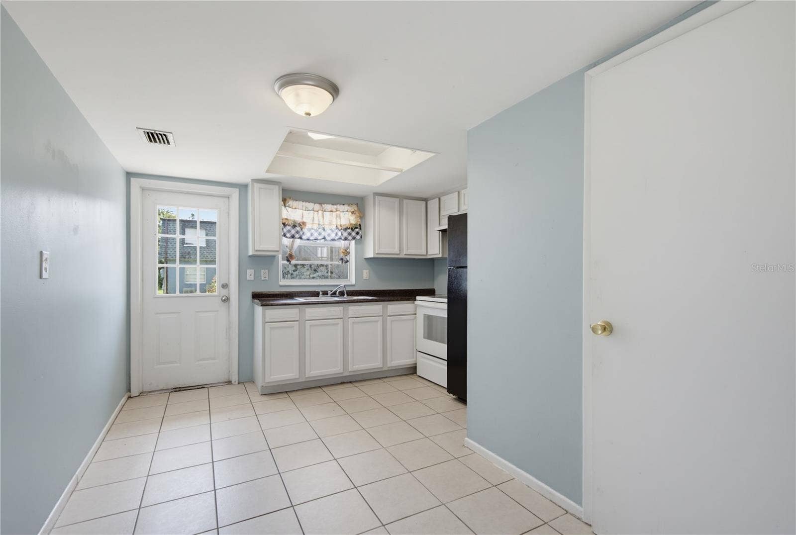 656 WILLIAMSBURG DRIVE, Daytona Beach, FL 32117