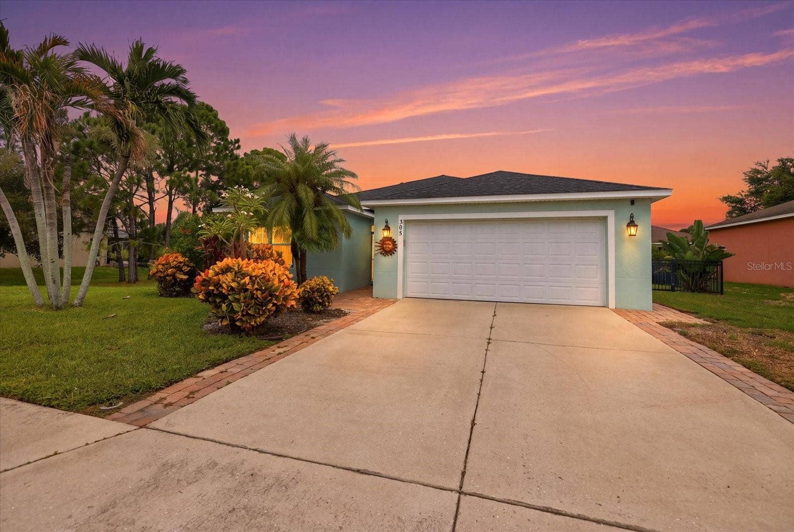 305 65TH AVENUE E, Bradenton, FL 34203 305 65TH AVENUE E, Bradenton, FL 34203