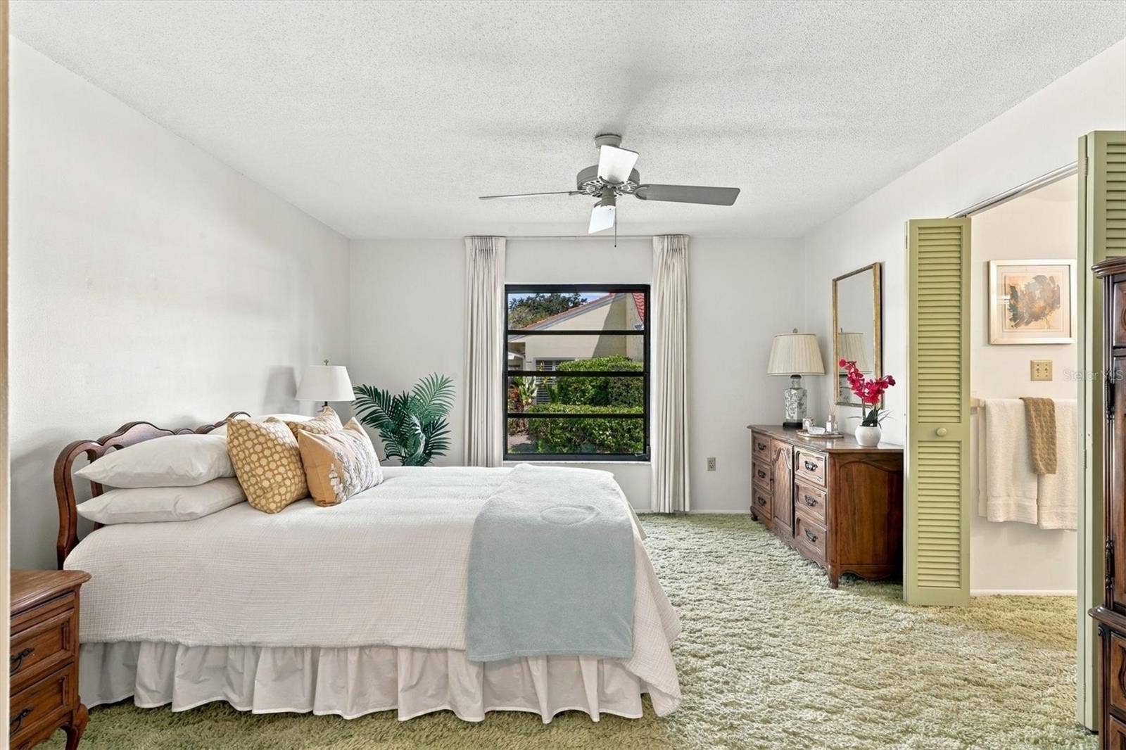 7232 LAS CASAS DRIVE, #7232, Sarasota, FL 34243