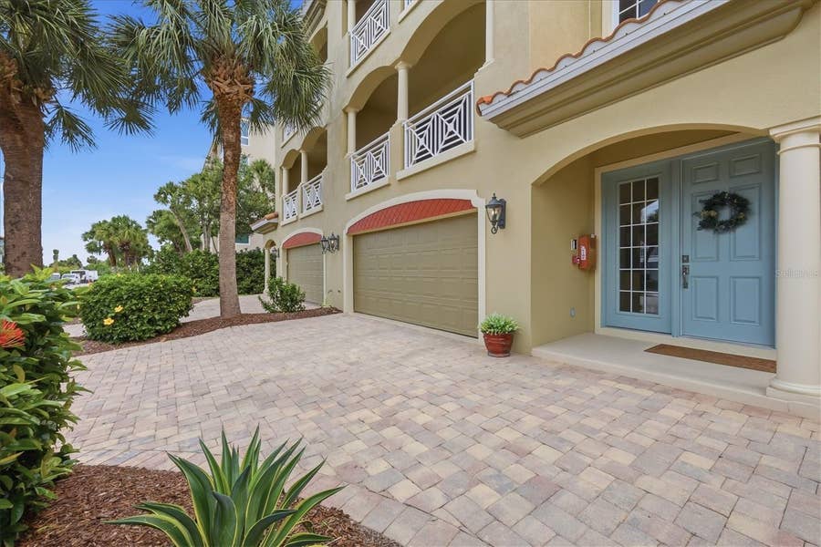 Property photo for 712 GRANADA AVENUE, #2, Venice, FL