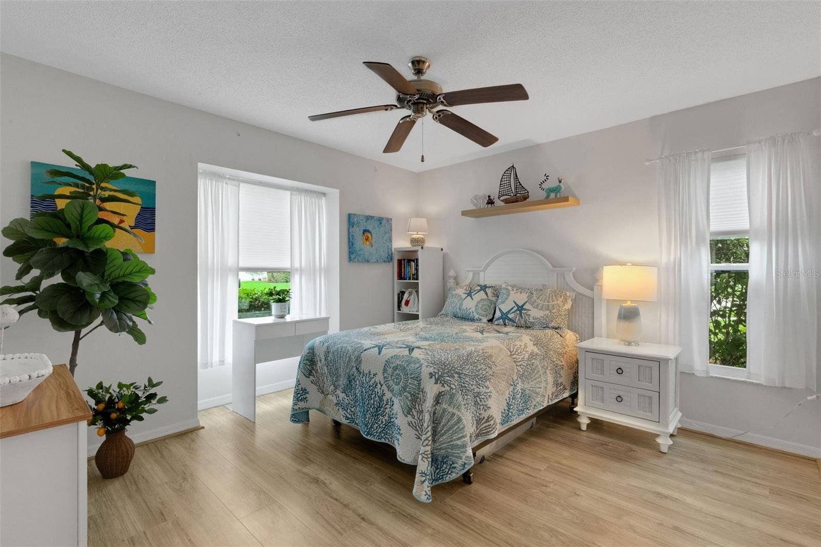 6104 NICOLE DRIVE, Sarasota, FL 34243 6104 NICOLE DRIVE, Sarasota, FL 34243