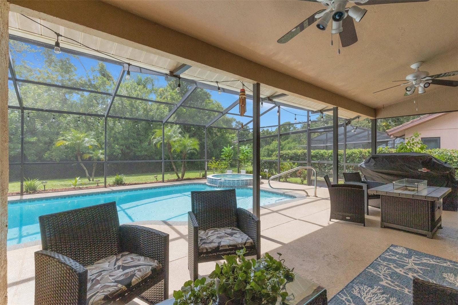 6104 NICOLE DRIVE, Sarasota, FL 34243 6104 NICOLE DRIVE, Sarasota, FL 34243