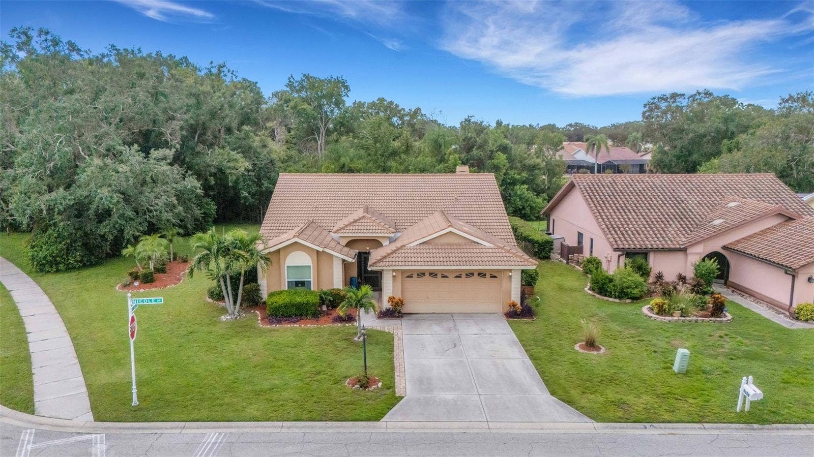 6104 NICOLE DRIVE, Sarasota, FL 34243 6104 NICOLE DRIVE, Sarasota, FL 34243