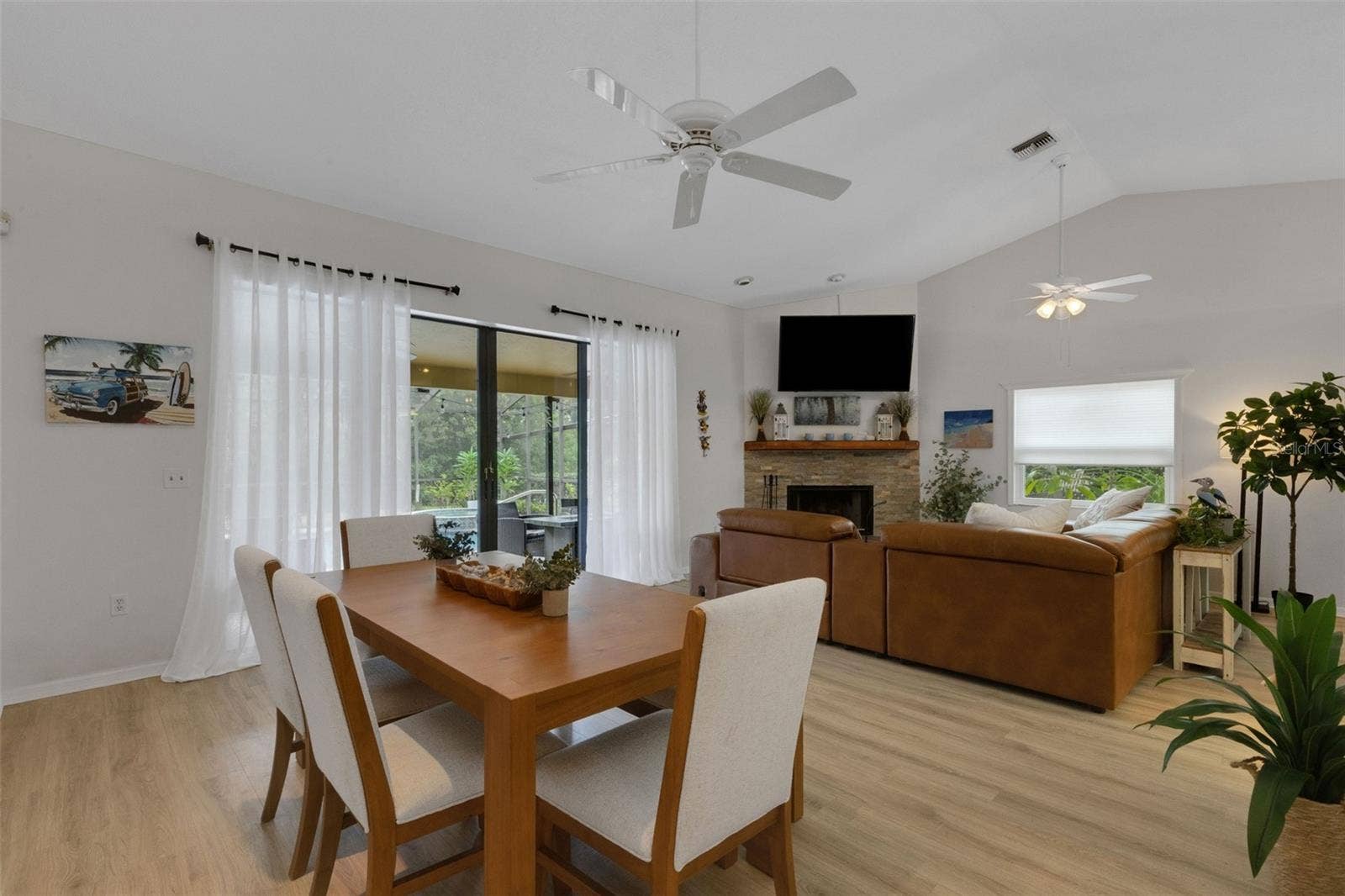 6104 NICOLE DRIVE, Sarasota, FL 34243 6104 NICOLE DRIVE, Sarasota, FL 34243
