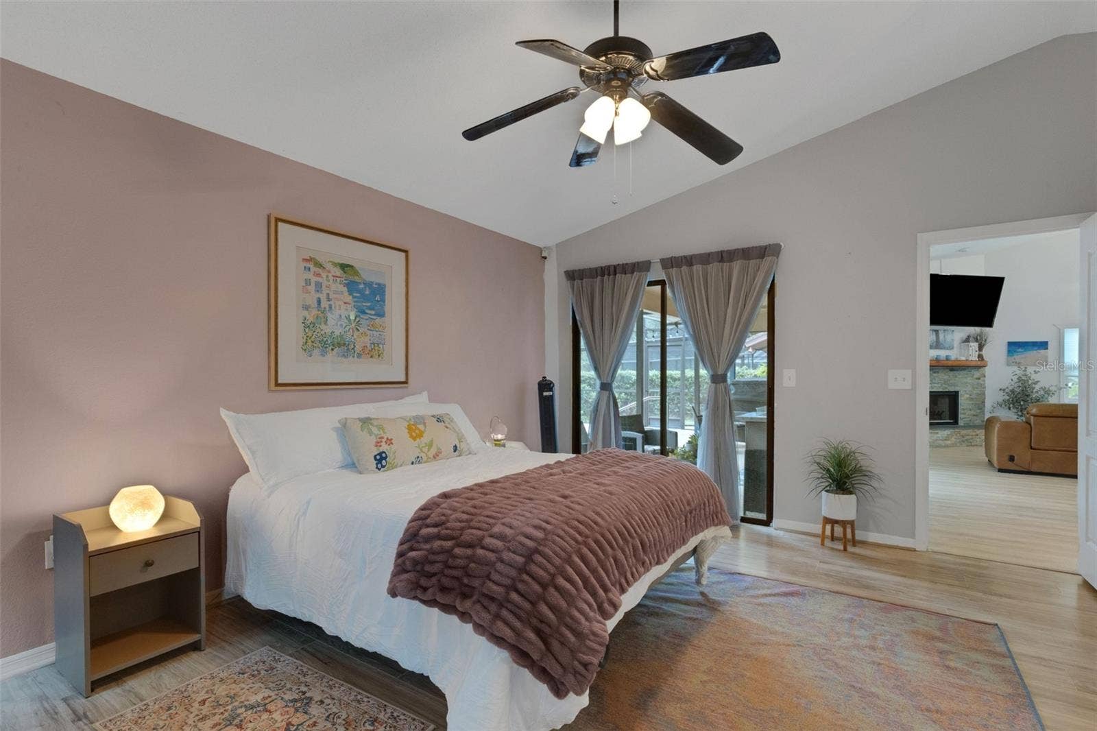 6104 NICOLE DRIVE, Sarasota, FL 34243 6104 NICOLE DRIVE, Sarasota, FL 34243