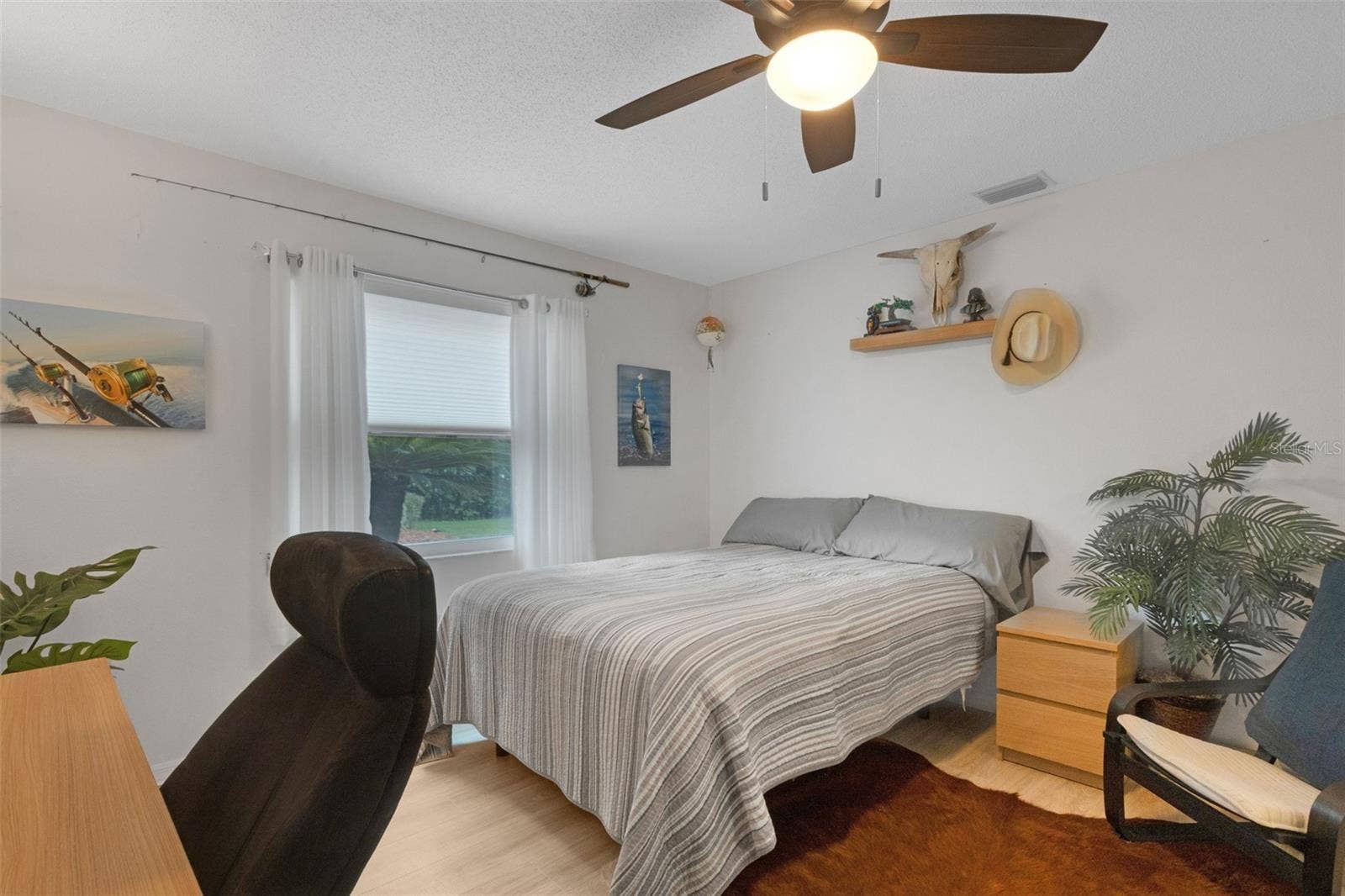 6104 NICOLE DRIVE, Sarasota, FL 34243 6104 NICOLE DRIVE, Sarasota, FL 34243