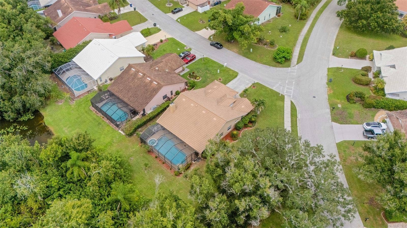 6104 NICOLE DRIVE, Sarasota, FL 34243 6104 NICOLE DRIVE, Sarasota, FL 34243