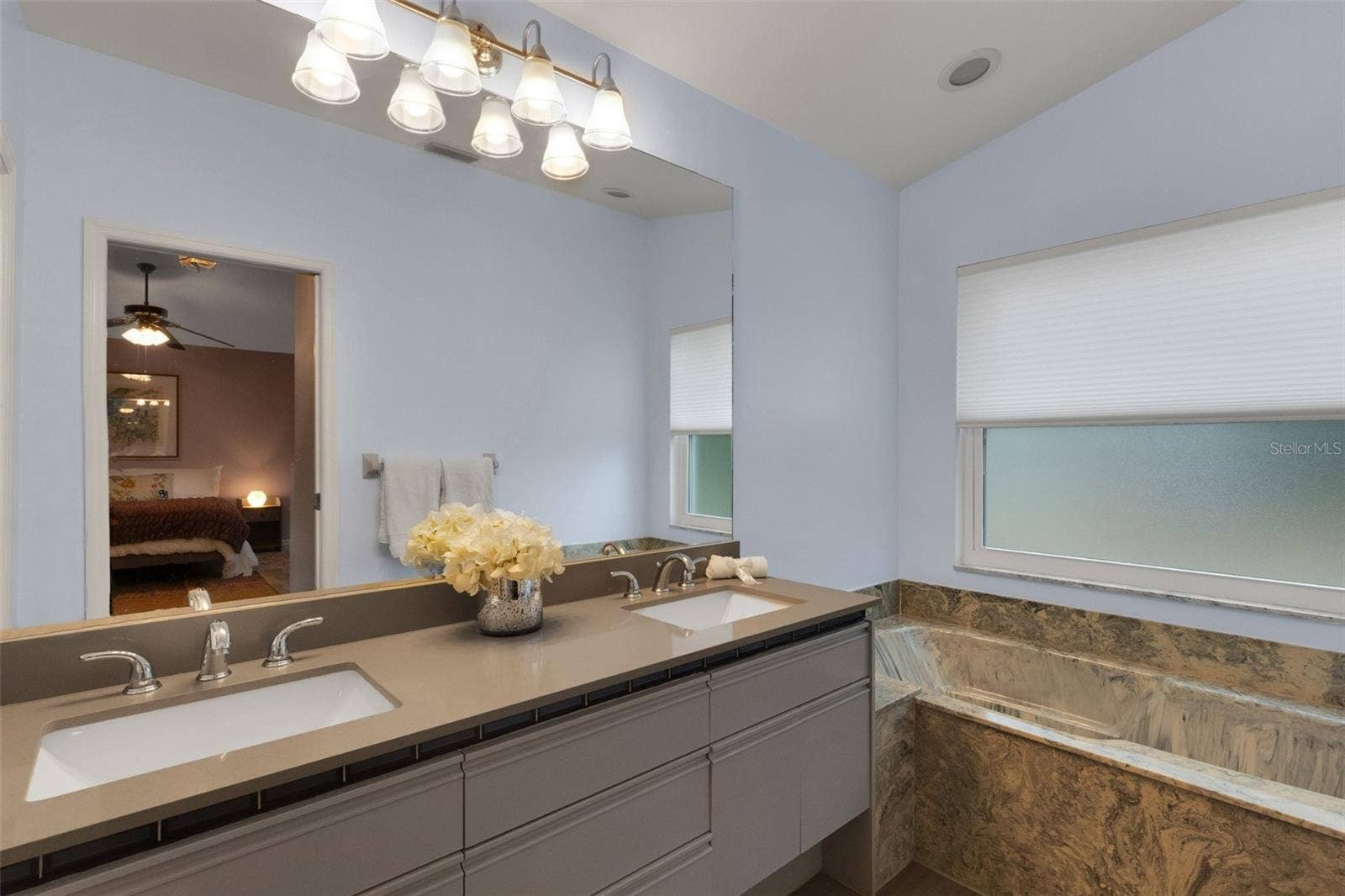6104 NICOLE DRIVE, Sarasota, FL 34243 6104 NICOLE DRIVE, Sarasota, FL 34243