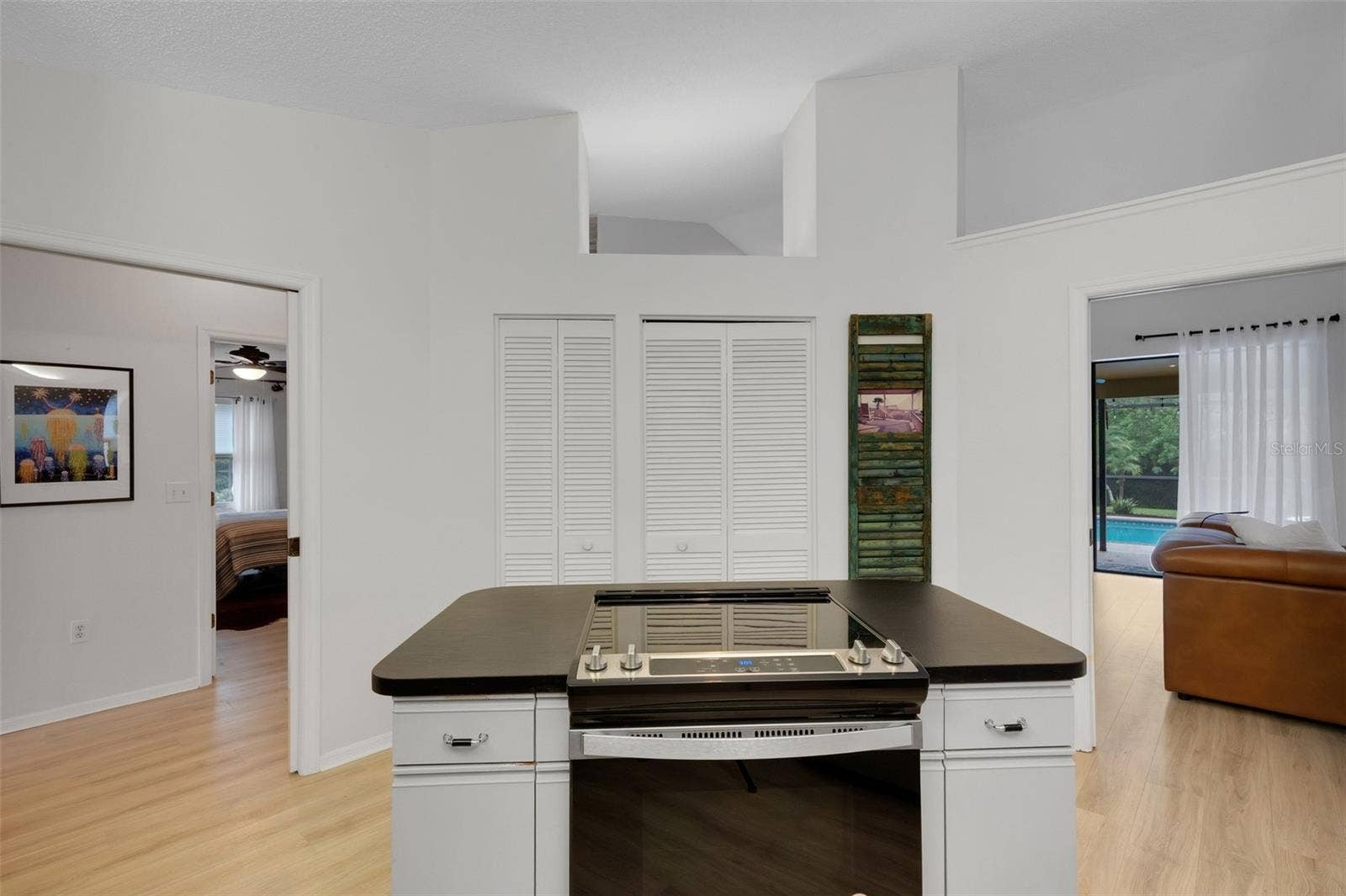 6104 NICOLE DRIVE, Sarasota, FL 34243 6104 NICOLE DRIVE, Sarasota, FL 34243