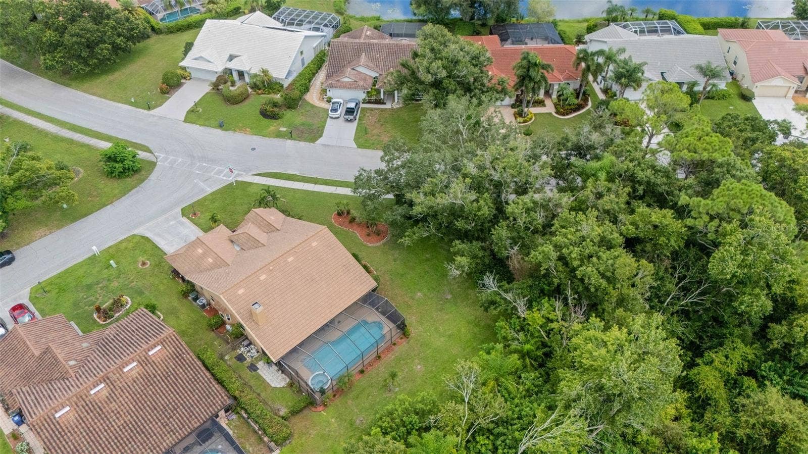 6104 NICOLE DRIVE, Sarasota, FL 34243 6104 NICOLE DRIVE, Sarasota, FL 34243