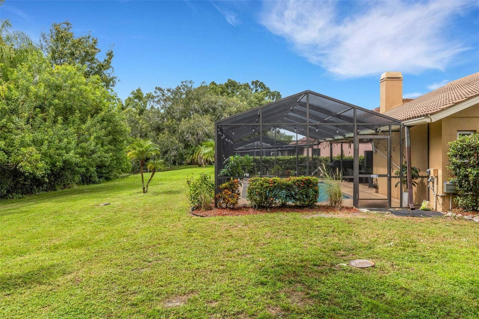 6104 NICOLE DRIVE, Sarasota, FL 34243 6104 NICOLE DRIVE, Sarasota, FL 34243