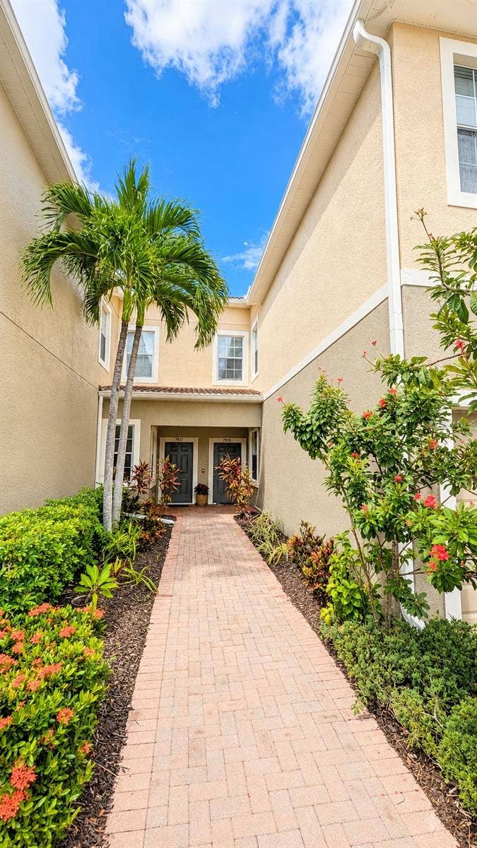 Property photo for 7915 MOONSTONE DRIVE, #26-105, Sarasota, FL