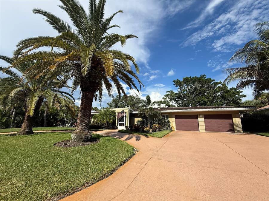Property photo for 5541 CAPE AQUA DRIVE, Sarasota, FL