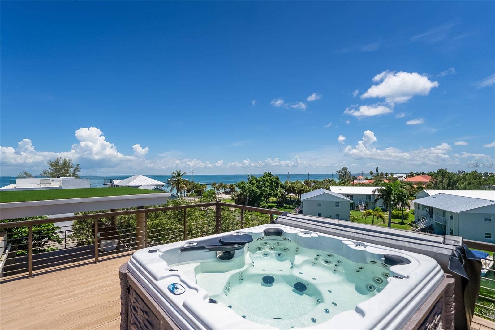 242 LAKEVIEW DRIVE, Anna Maria, FL 34216 242 LAKEVIEW DRIVE, Anna Maria, FL 34216