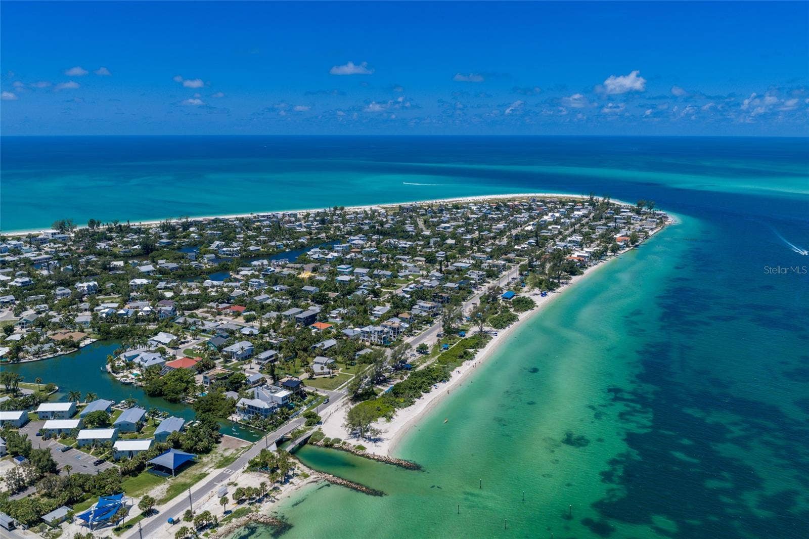 242 LAKEVIEW DRIVE, Anna Maria, FL 34216 242 LAKEVIEW DRIVE, Anna Maria, FL 34216