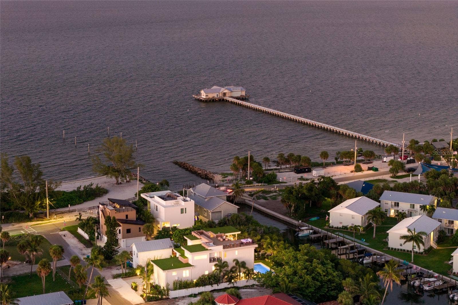 242 LAKEVIEW DRIVE, Anna Maria, FL 34216 242 LAKEVIEW DRIVE, Anna Maria, FL 34216