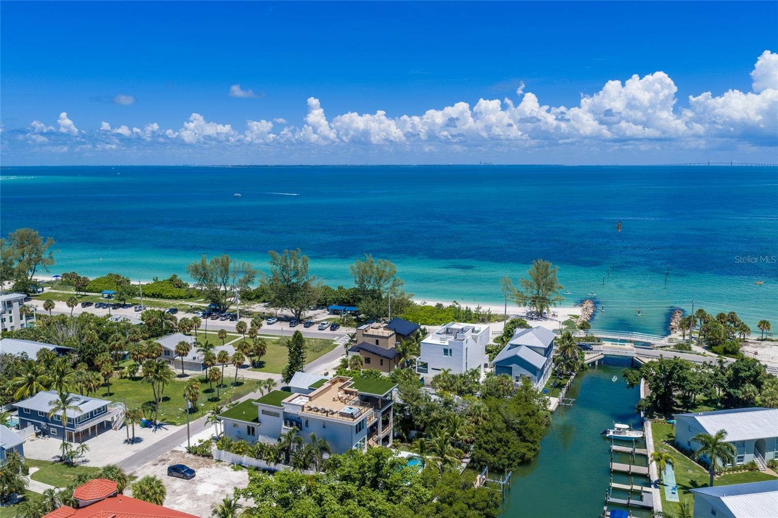 242 LAKEVIEW DRIVE, Anna Maria, FL 34216 242 LAKEVIEW DRIVE, Anna Maria, FL 34216