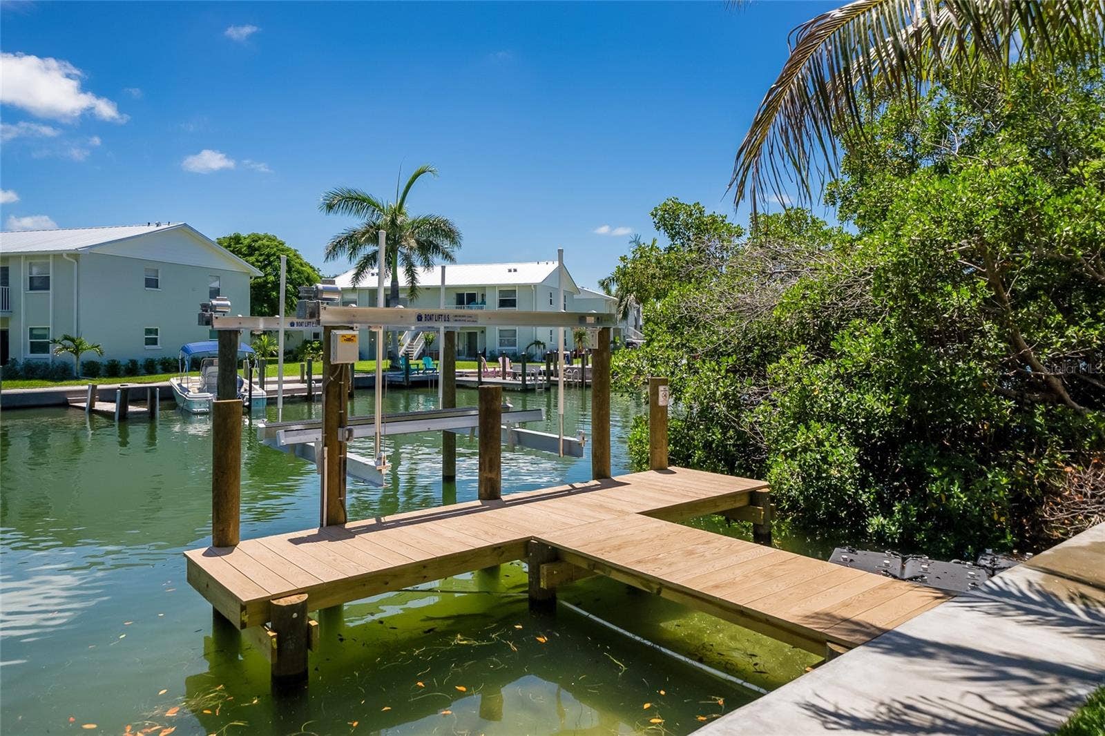 242 LAKEVIEW DRIVE, Anna Maria, FL 34216 242 LAKEVIEW DRIVE, Anna Maria, FL 34216