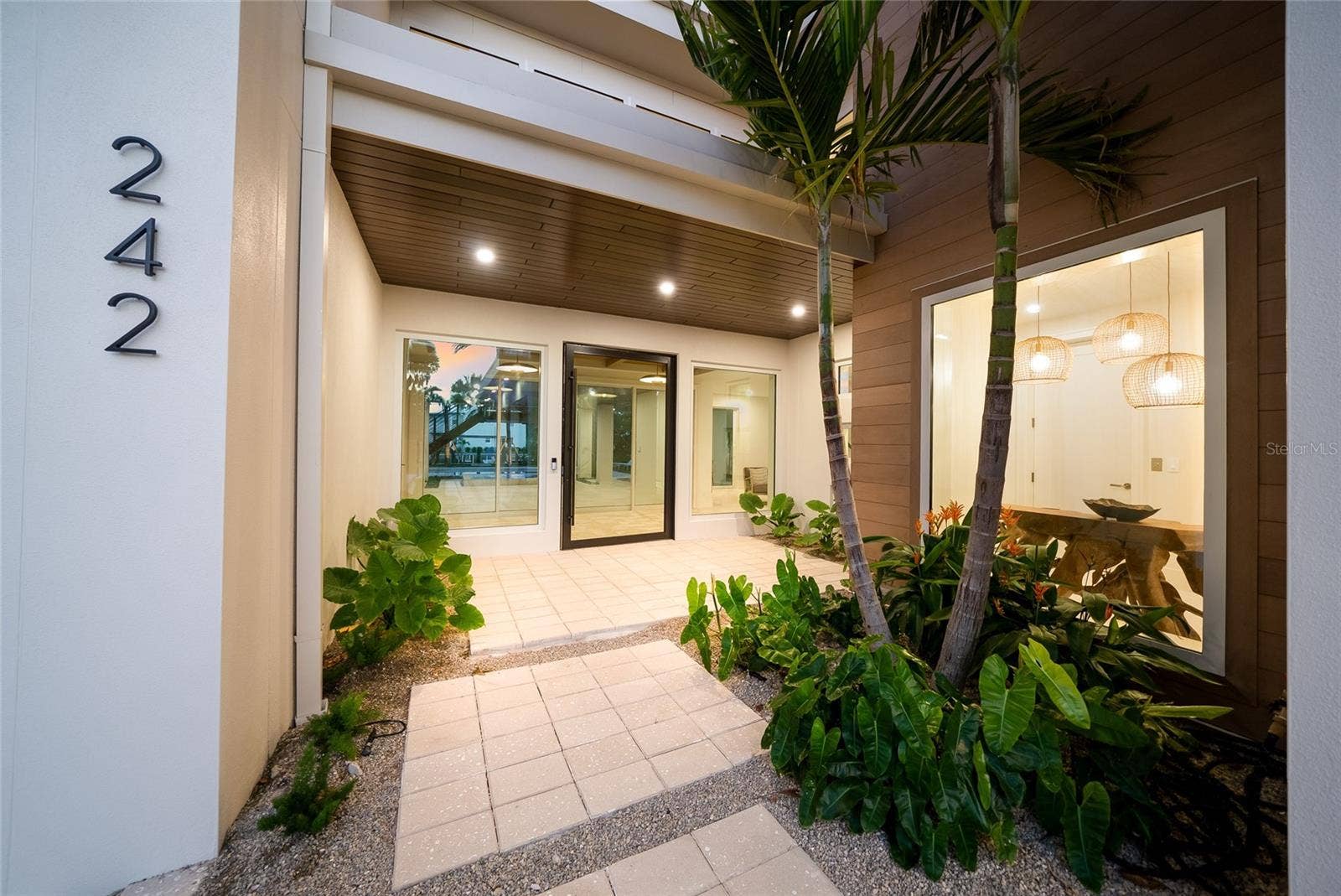 242 LAKEVIEW DRIVE, Anna Maria, FL 34216 242 LAKEVIEW DRIVE, Anna Maria, FL 34216