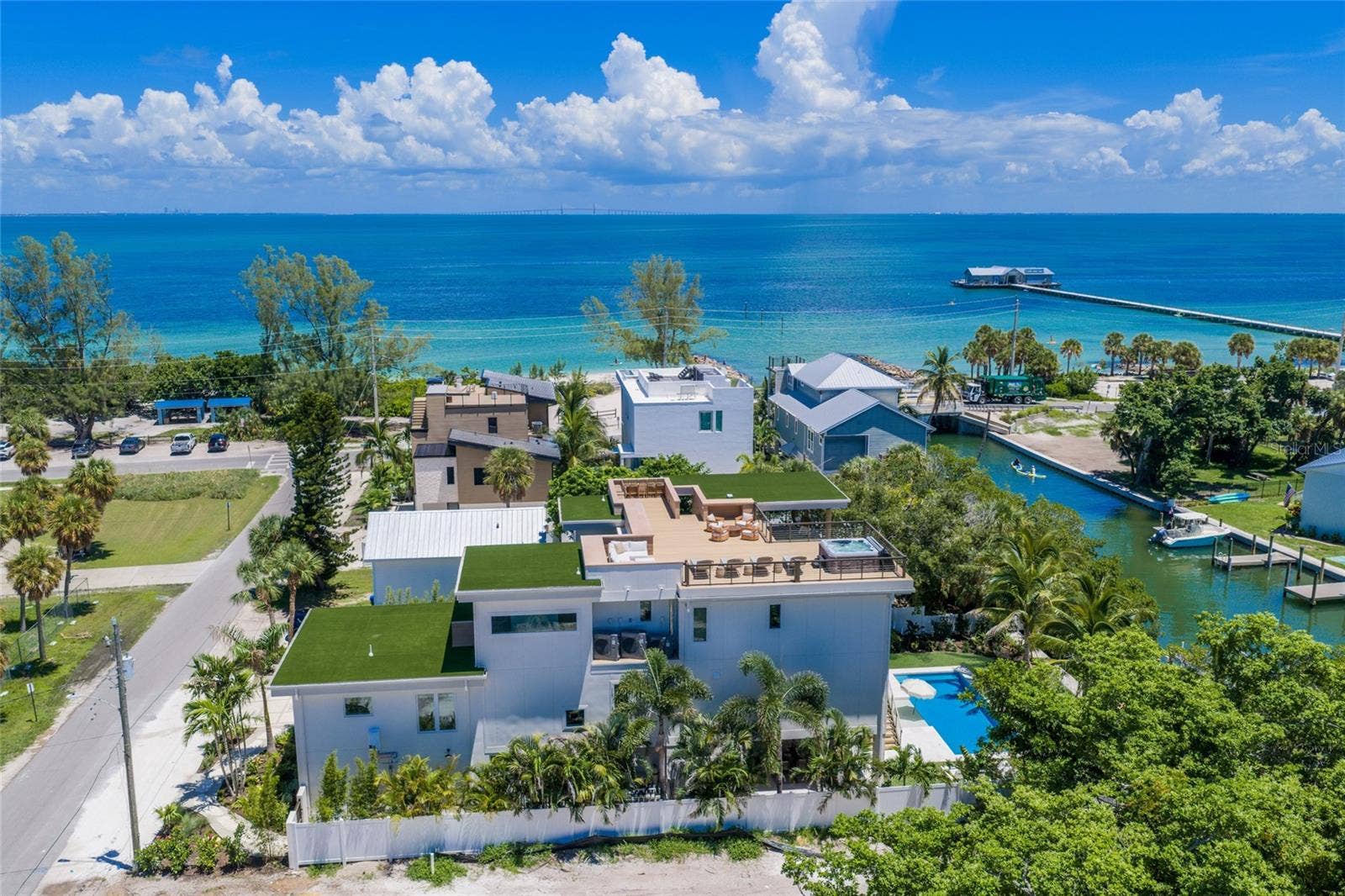 242 LAKEVIEW DRIVE, Anna Maria, FL 34216 242 LAKEVIEW DRIVE, Anna Maria, FL 34216