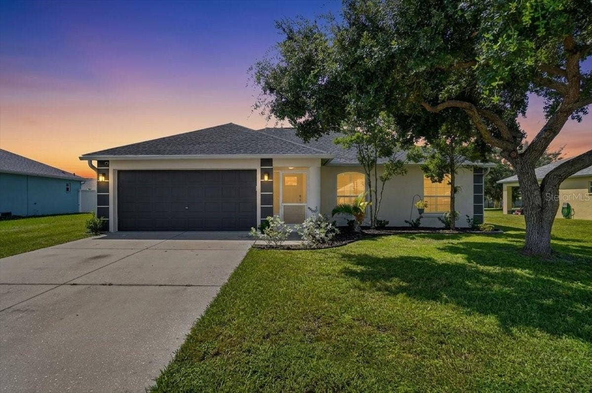 5815 33RD DRIVE E, Palmetto, FL 34221 5815 33RD DRIVE E, Palmetto, FL 34221