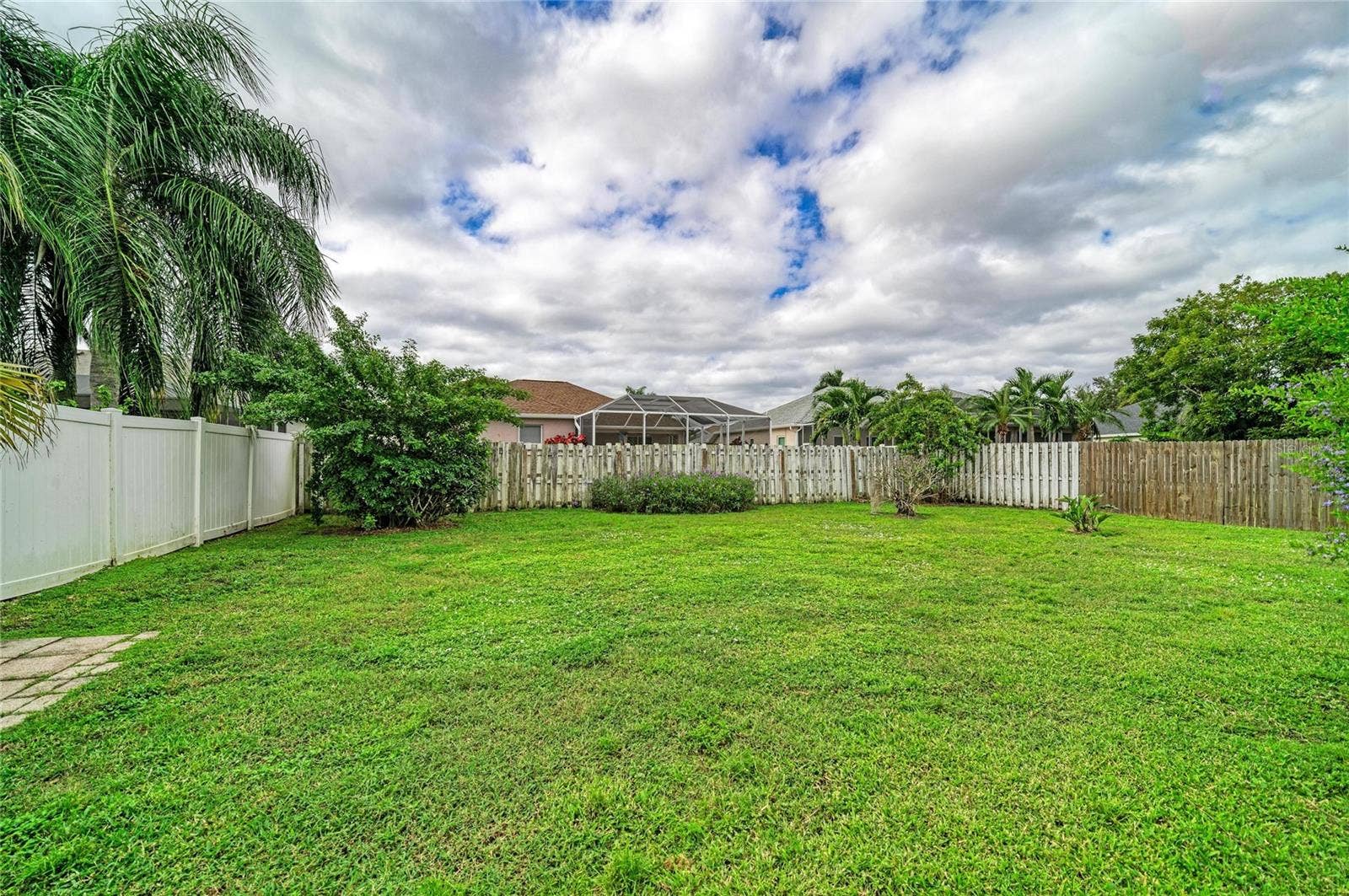 10554 OLD GROVE CIRCLE, Bradenton, FL 34212 10554 OLD GROVE CIRCLE, Bradenton, FL 34212