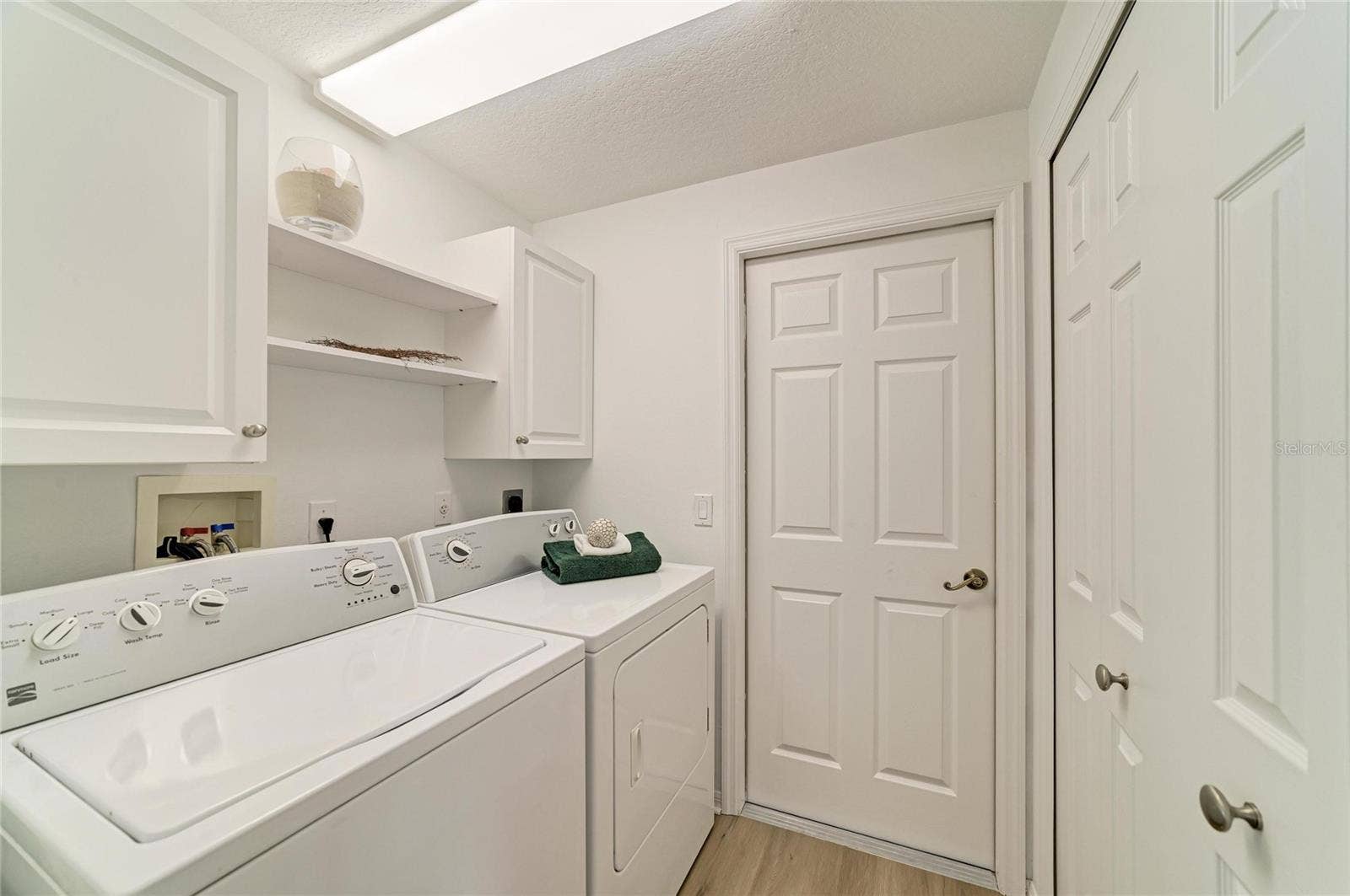 10554 OLD GROVE CIRCLE, Bradenton, FL 34212 10554 OLD GROVE CIRCLE, Bradenton, FL 34212
