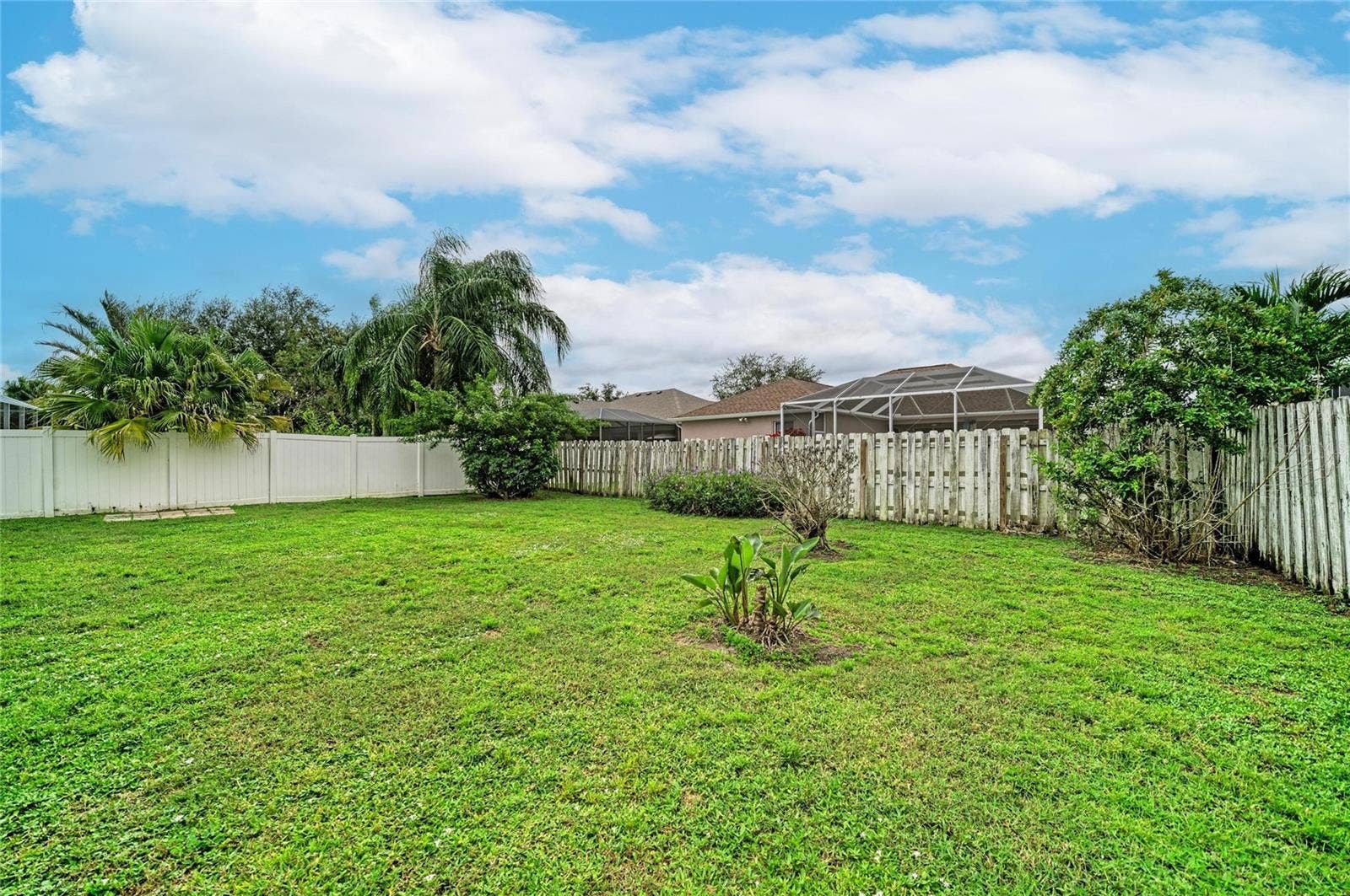10554 OLD GROVE CIRCLE, Bradenton, FL 34212 10554 OLD GROVE CIRCLE, Bradenton, FL 34212