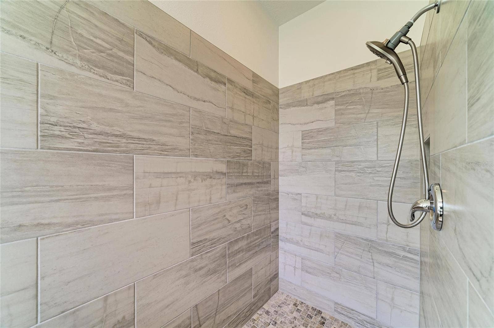 10554 OLD GROVE CIRCLE, Bradenton, FL 34212 10554 OLD GROVE CIRCLE, Bradenton, FL 34212
