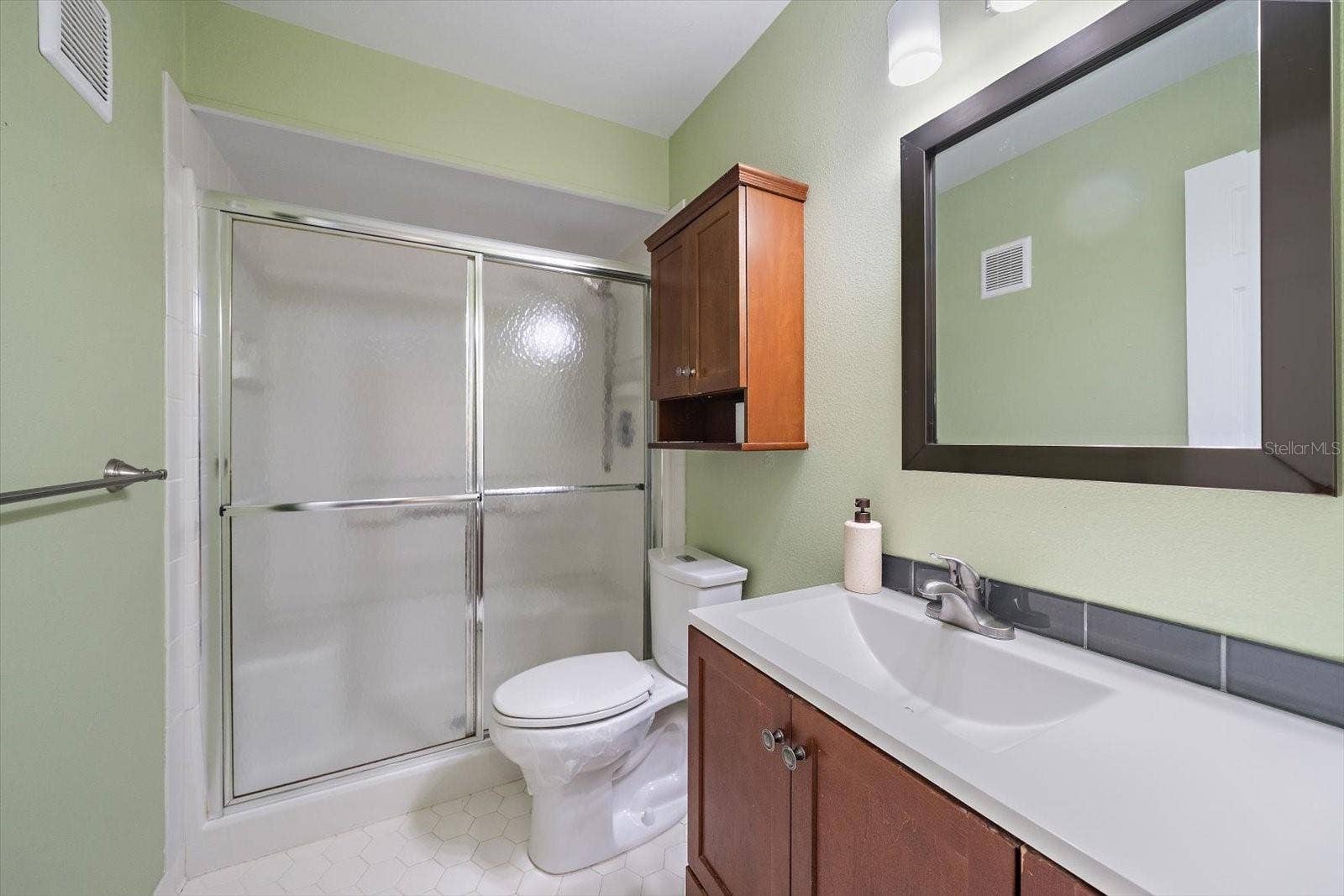 1205 56TH STREET W, Bradenton, FL 34209 Bathroom