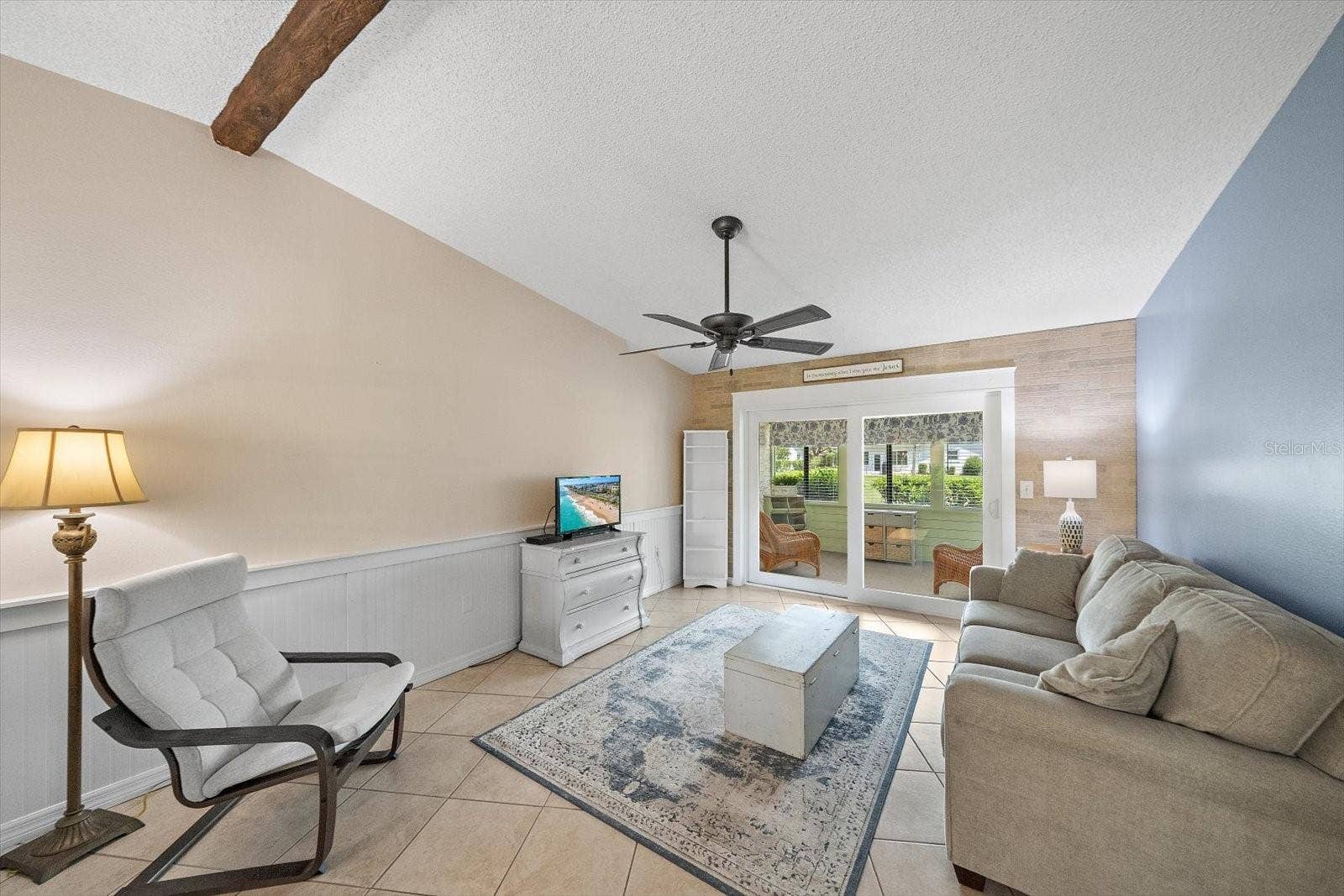 1205 56TH STREET W, Bradenton, FL 34209 Living room