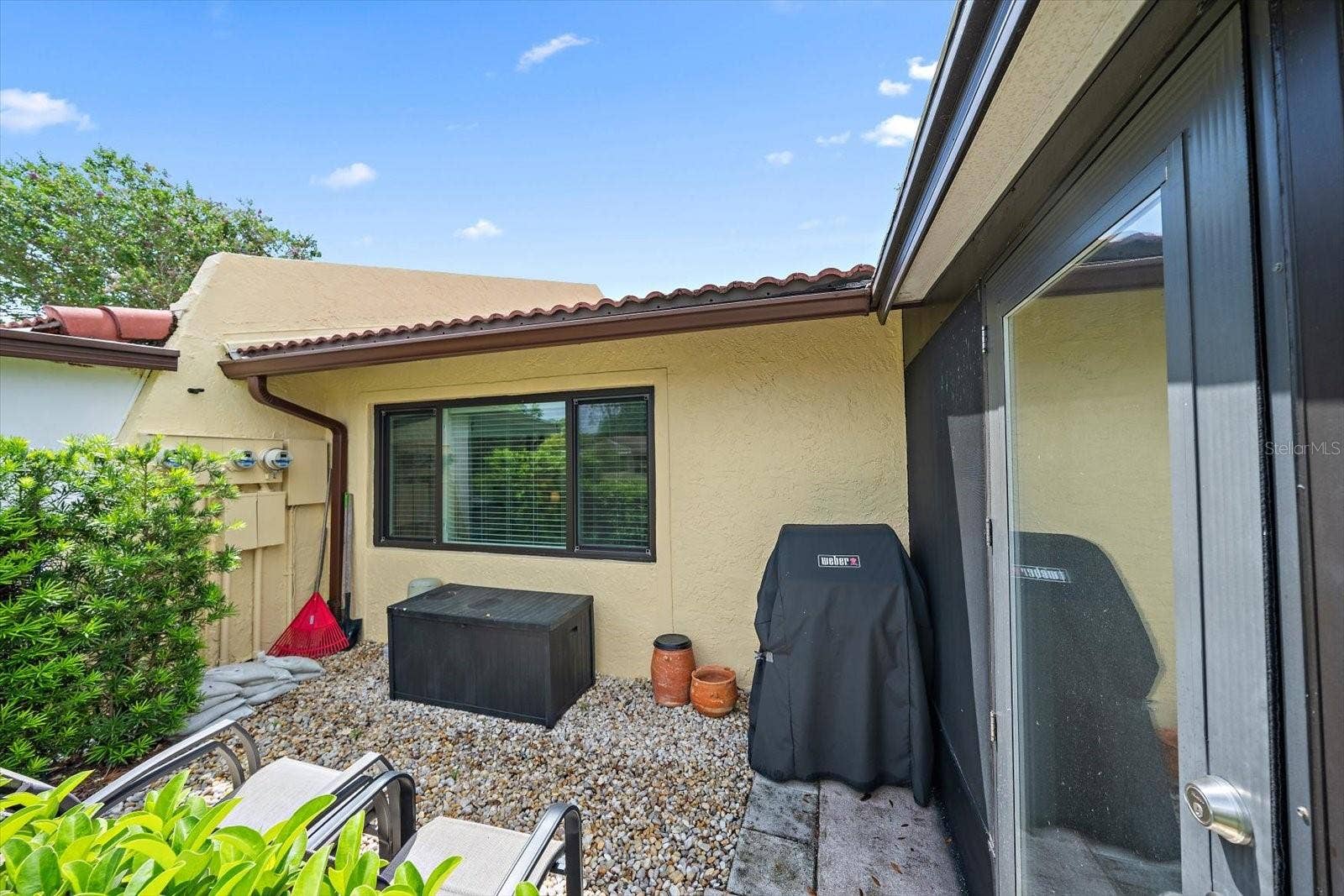 1205 56TH STREET W, Bradenton, FL 34209 Private yard space
